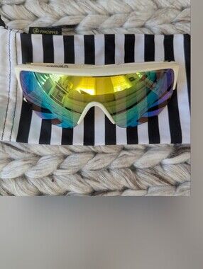 Vonzipper Liftoff Mindglo Limited Edition